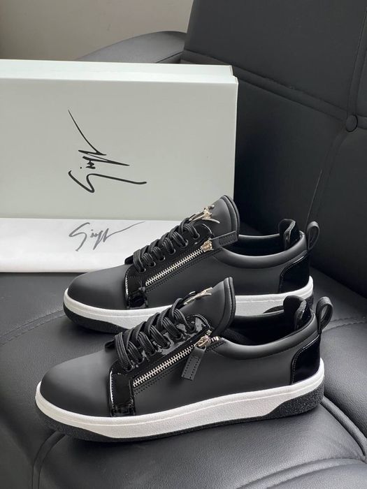 Adidasi Zanotti noi