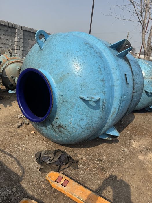 Емкость Цистерна 4-5кублик стенка 17мм