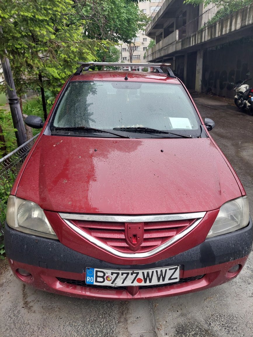 Dacia Logan, decembrie 2004, benzină, motor 1.6, AC, dotări