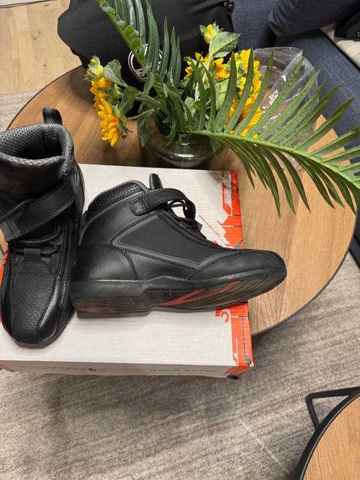 Боти за мотор A-PRO ROMA BLACK