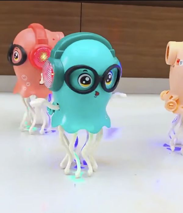 Играчка танцуваща медуза със звук и светлини.
Забавна играчка за де