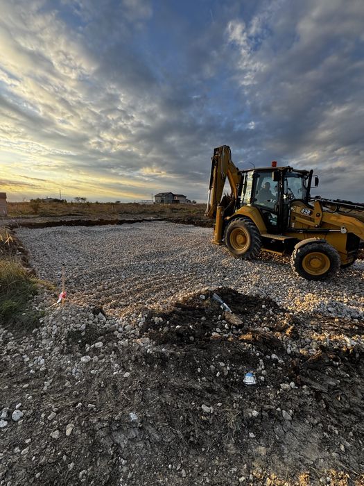 Buldoexcavator utilaje de Inchiriat