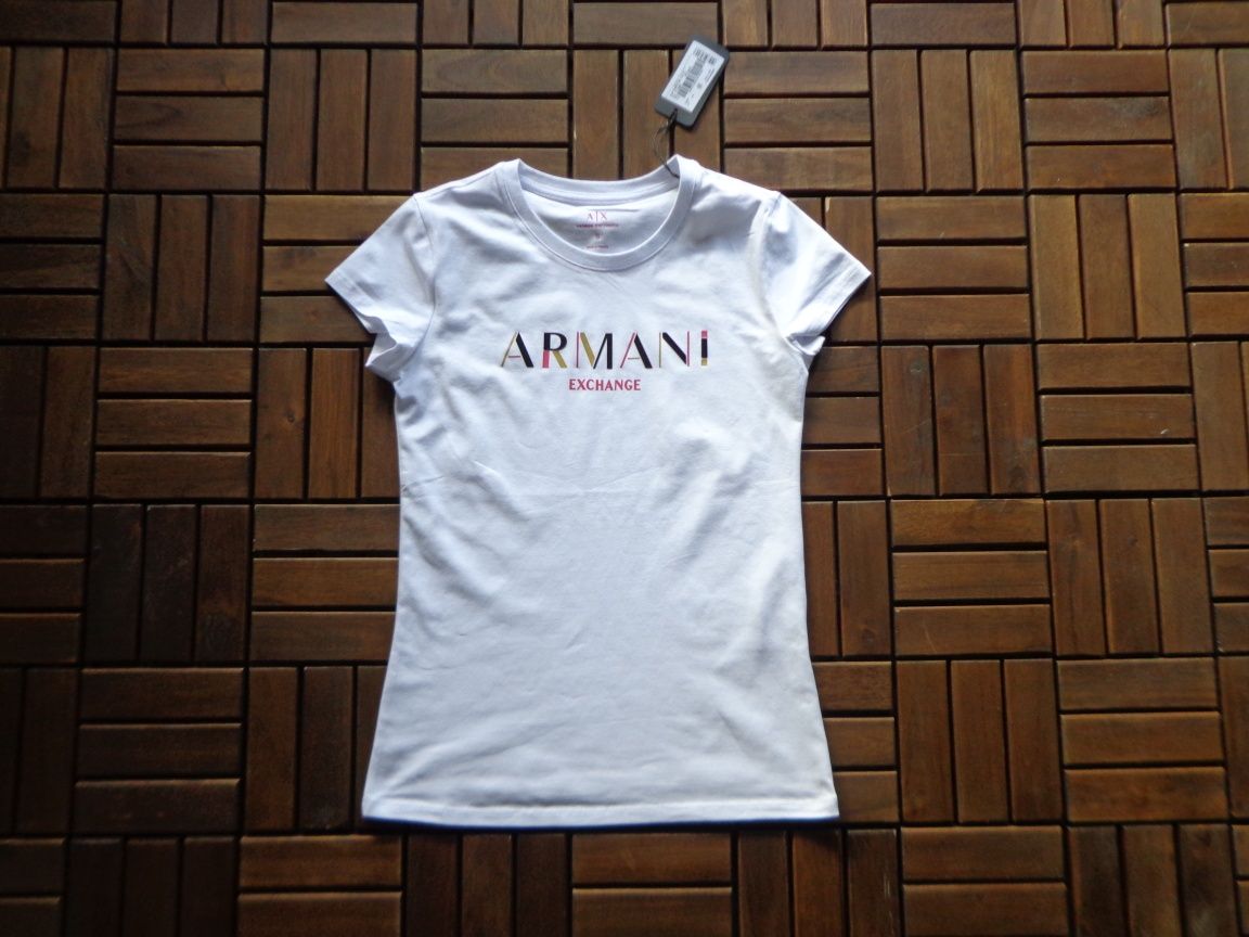 Дамска тениска Armani Exchange White T-shirt with fuchsia logo