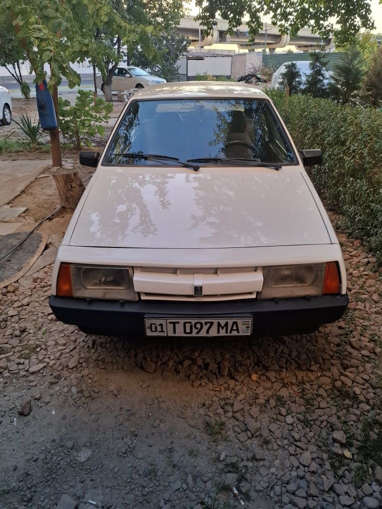 Лада 2109 автомашина