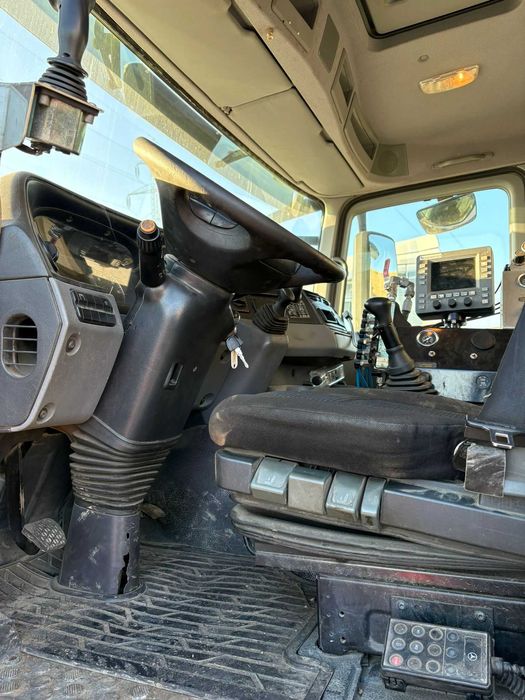 Mercedes Actros-vehicul curatare strazi/canalizari