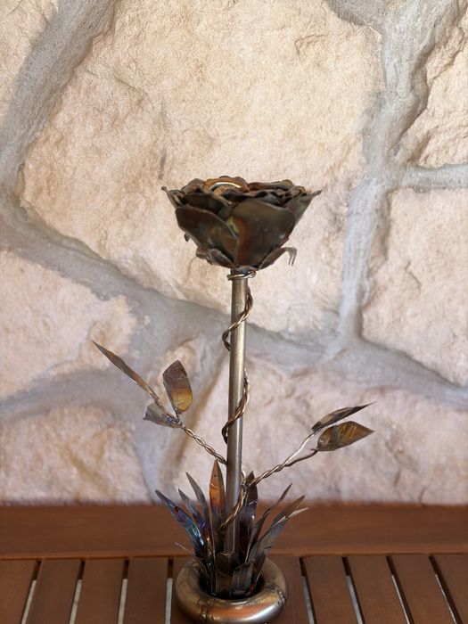 Trandafir din inox – cadou personalizat, unic și elegant