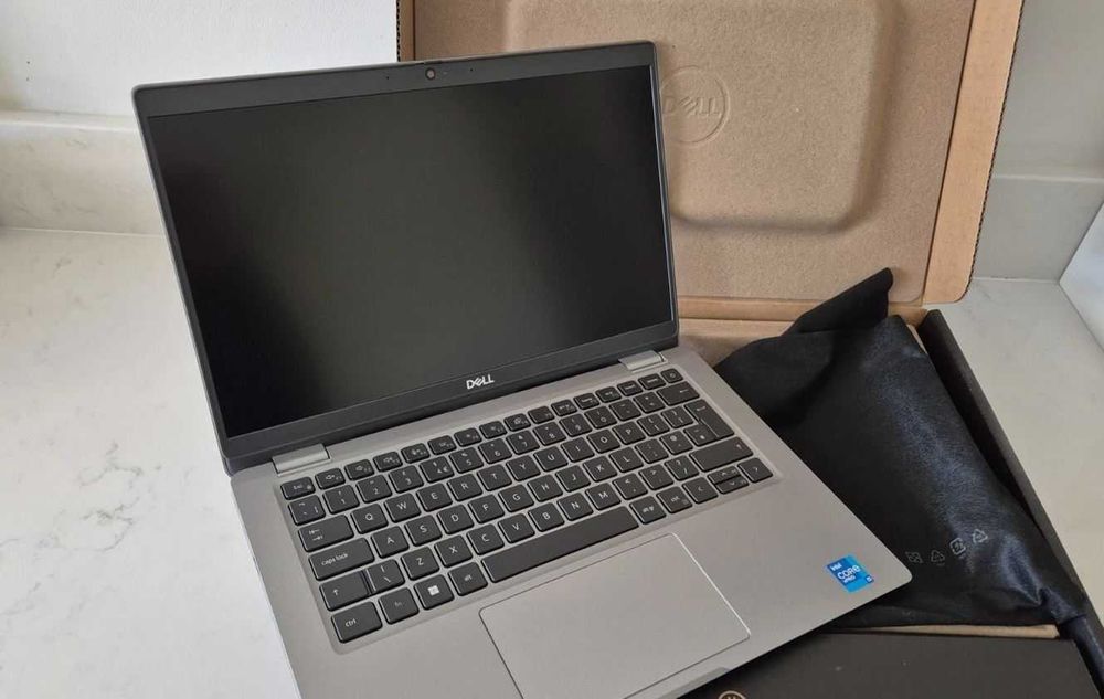 Лаптоп Dell Latitude 5320 Intel® i5-1145G7 / 16GB DDR4 / 512GB SSD нов