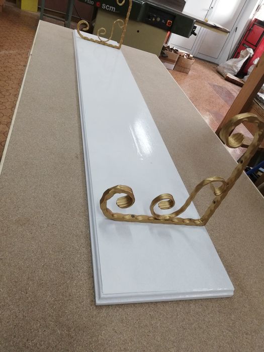 Рафтове от дърво и ковано желязо