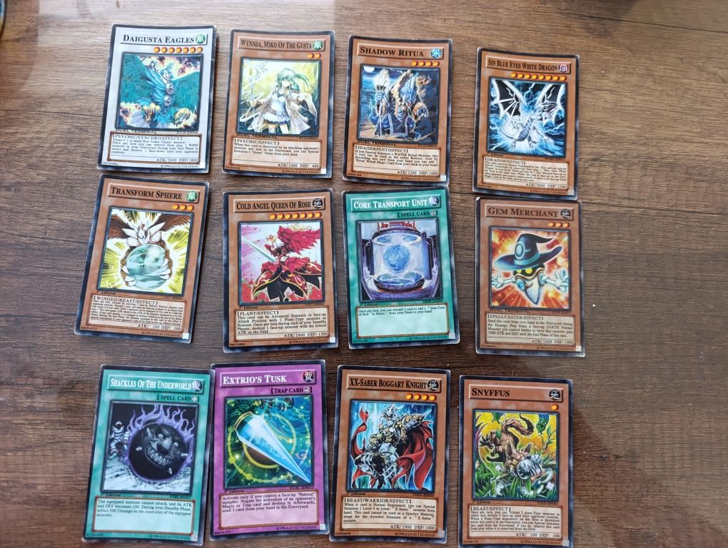 ПРОДАВАМ.: Карти Yu Gi Oh