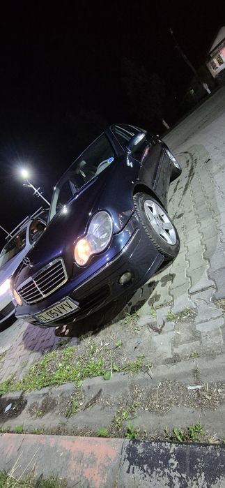 Mercedes C Class Avantgarde 2004 2.2 CDI
