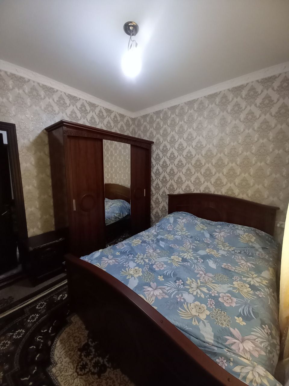 Продам квартиру 2-4-4   60кв м (своя)      75 500$ келишамиз