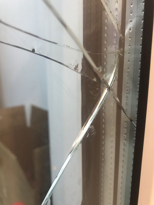 Стекло, стеклопакет замена