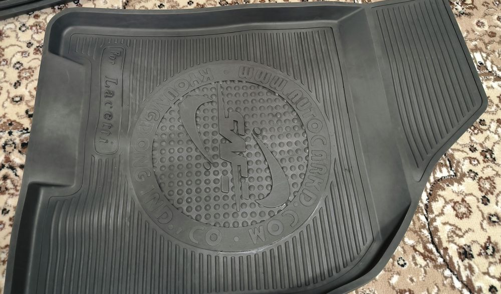 Ласетти и Жентра полик