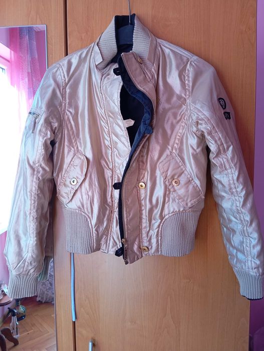 Дамско, яке с две лица.