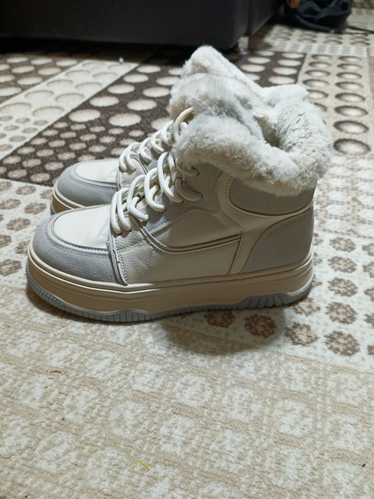 Ботинки зимние..