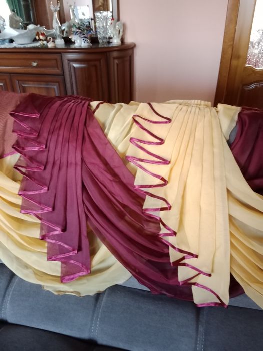 Два ламбрекена..