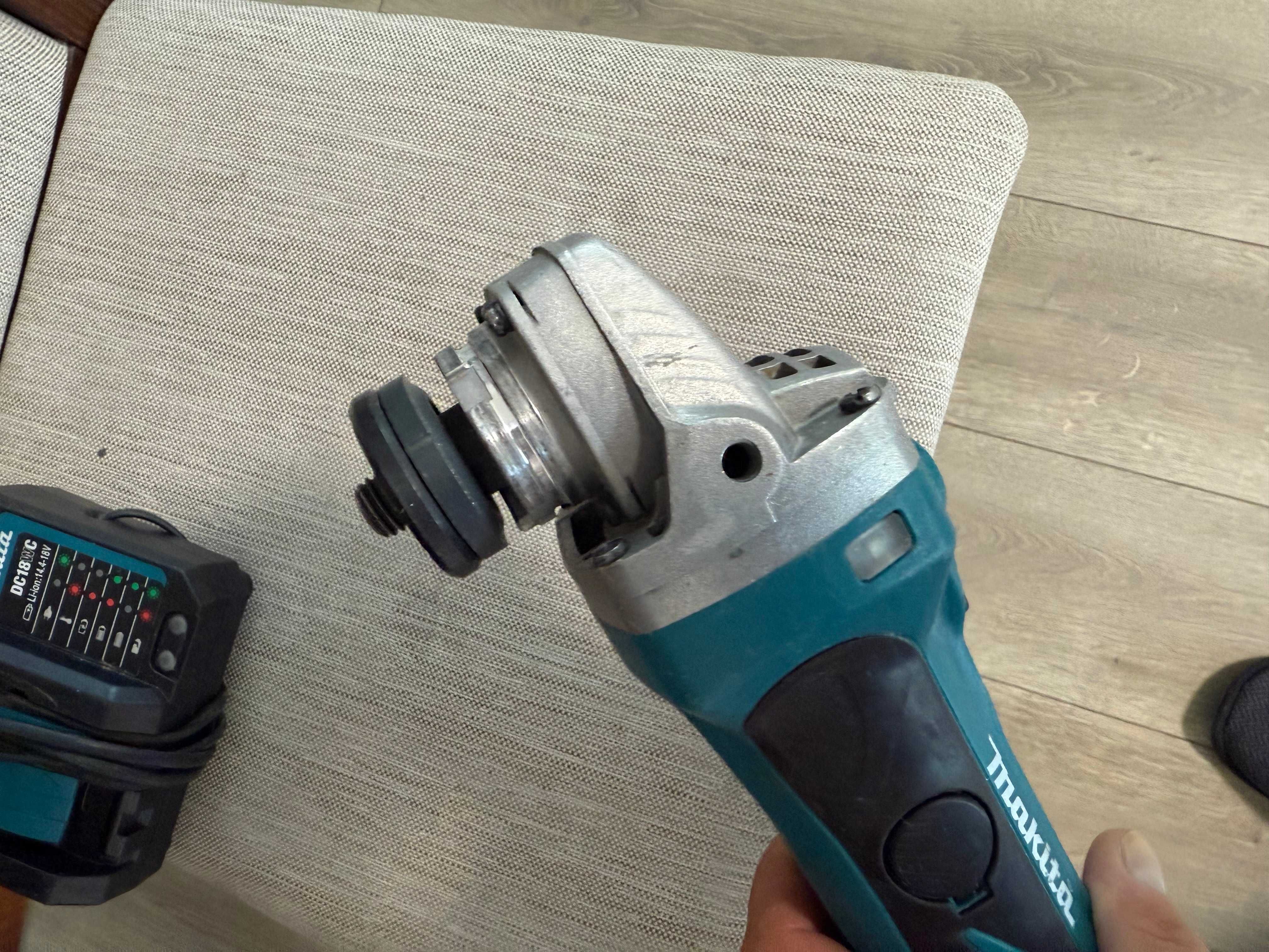 Makita DGA452 Флекс