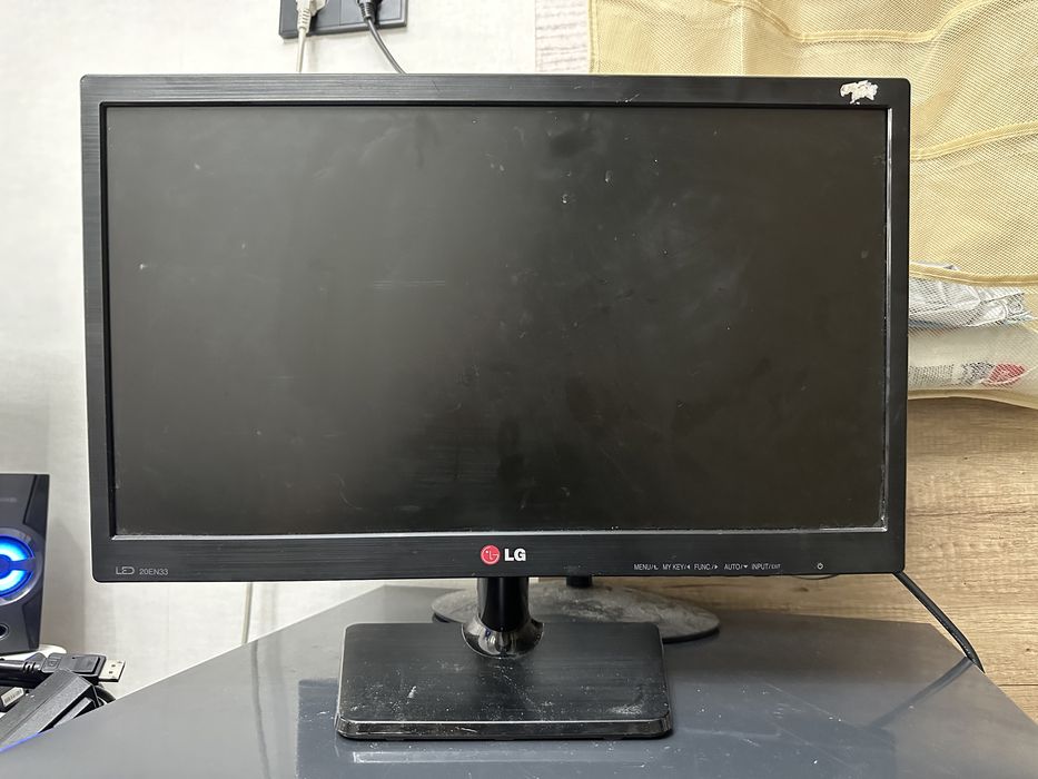 Монитор LG хороший