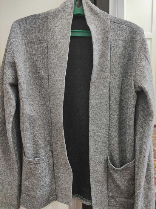 Продаются мужские кардиганы в отличном состоянии