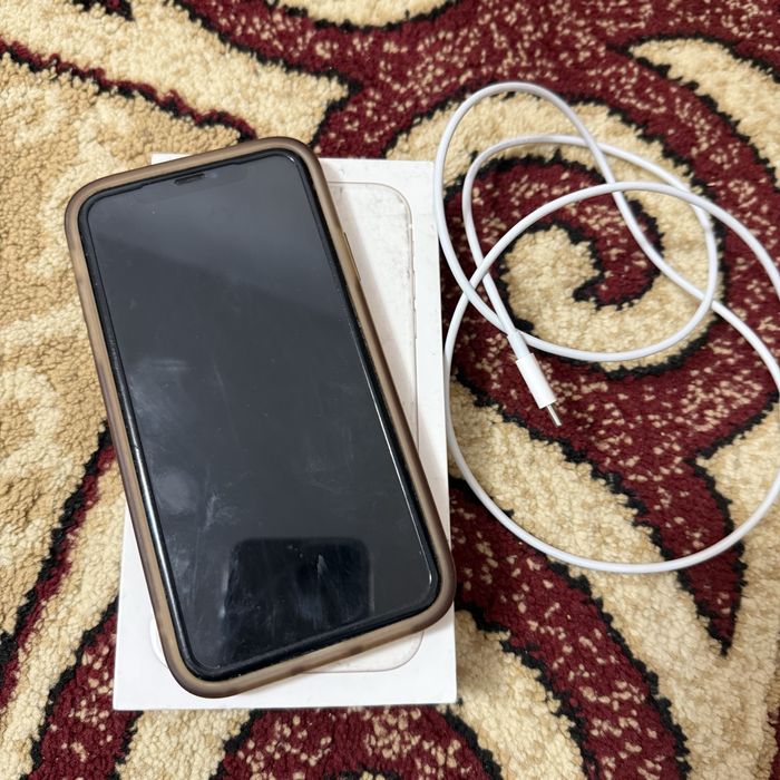 Айфон 11    128гб