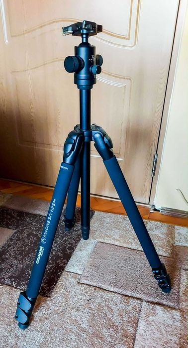 Trepied Cullmann Magnesit 525M in stare impecabila