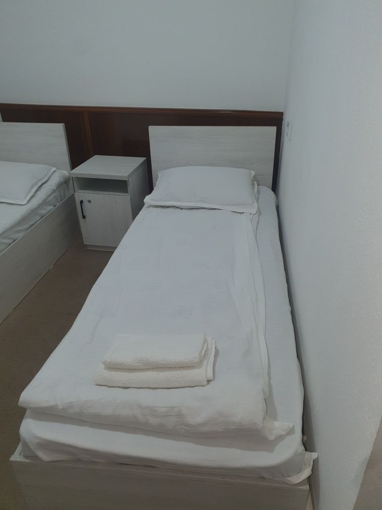 Hostel Dahbet kuchasida.Oltin juja yonida.