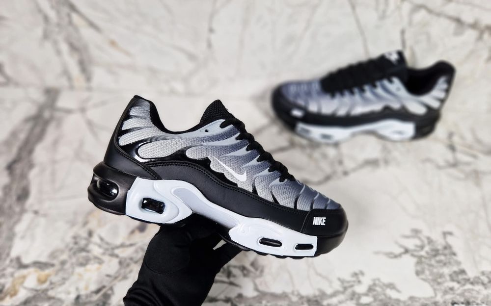 Мъжки маратонки Nike TN