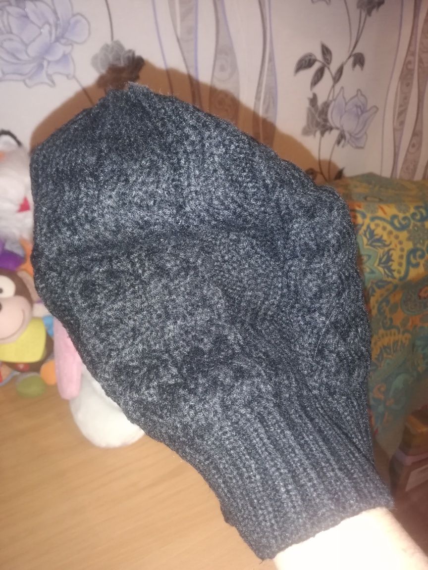 Шапки продам на зиму