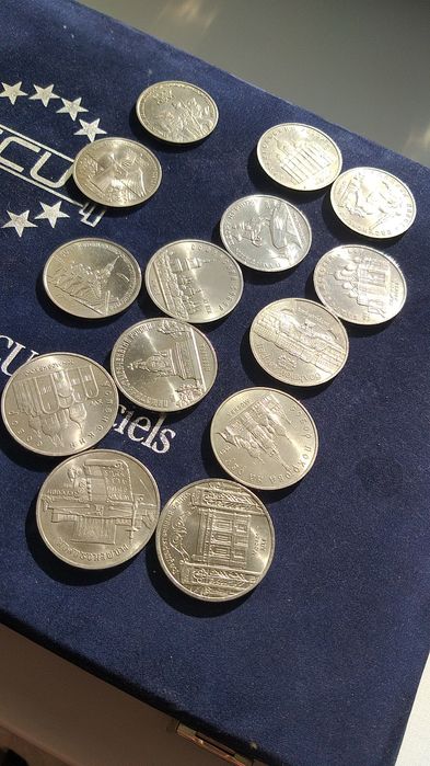 Продам монеты ссср 64 шт
