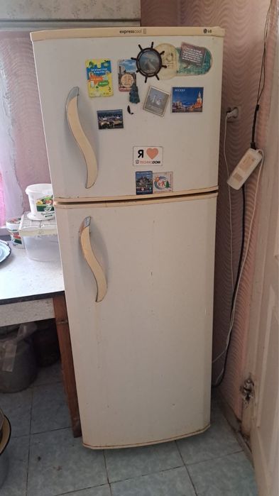 Холодильник продам