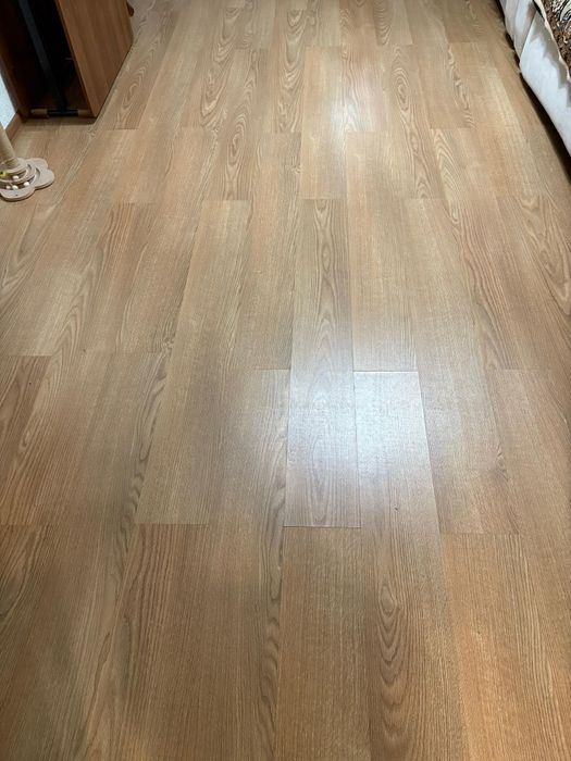 Отдам ламинат бесплатно 50м2