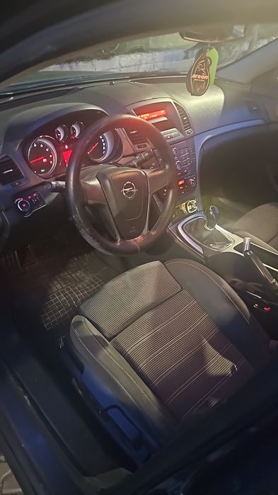 Vand opel insignia 1.8 BENZINA