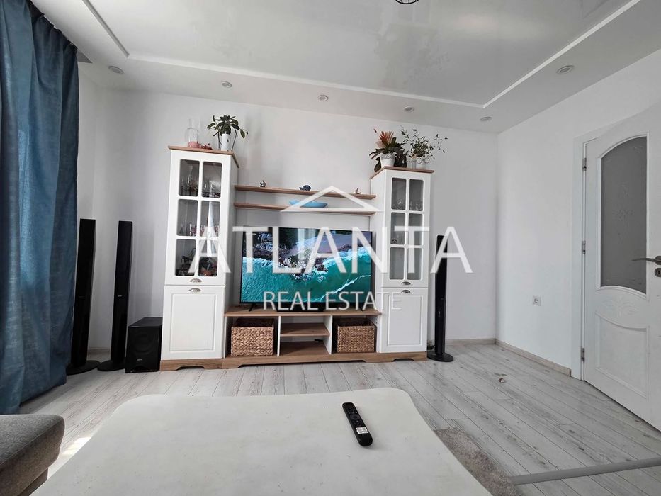 Дава се под наем Тристаен апартамент в Варна, Левски - 80 кв.м за 765 € - Снимка #3