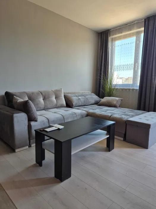 Дава се под наем Двустаен апартамент в Варна, Победа - 61 кв.м за 700 € - Снимка #2