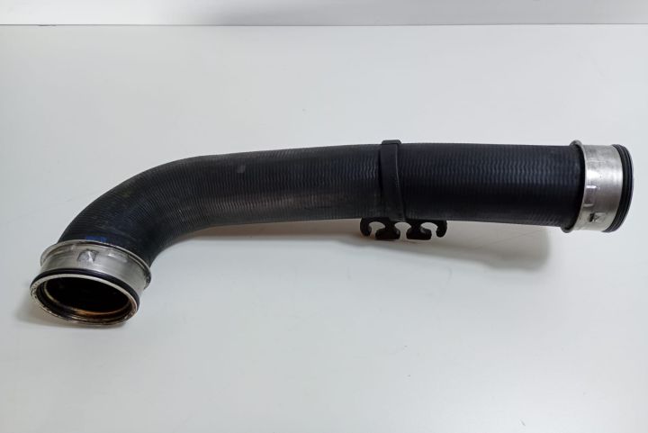 Furtun Intercooler 1k0145838n Skoda Octavia a 2-a generatie seria