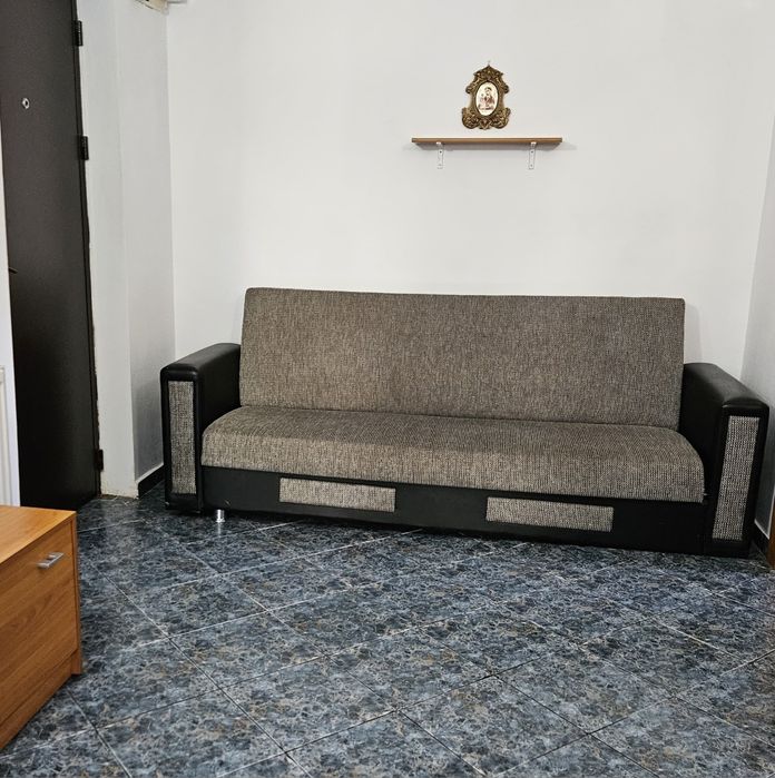 Garsoniera de închiriat
