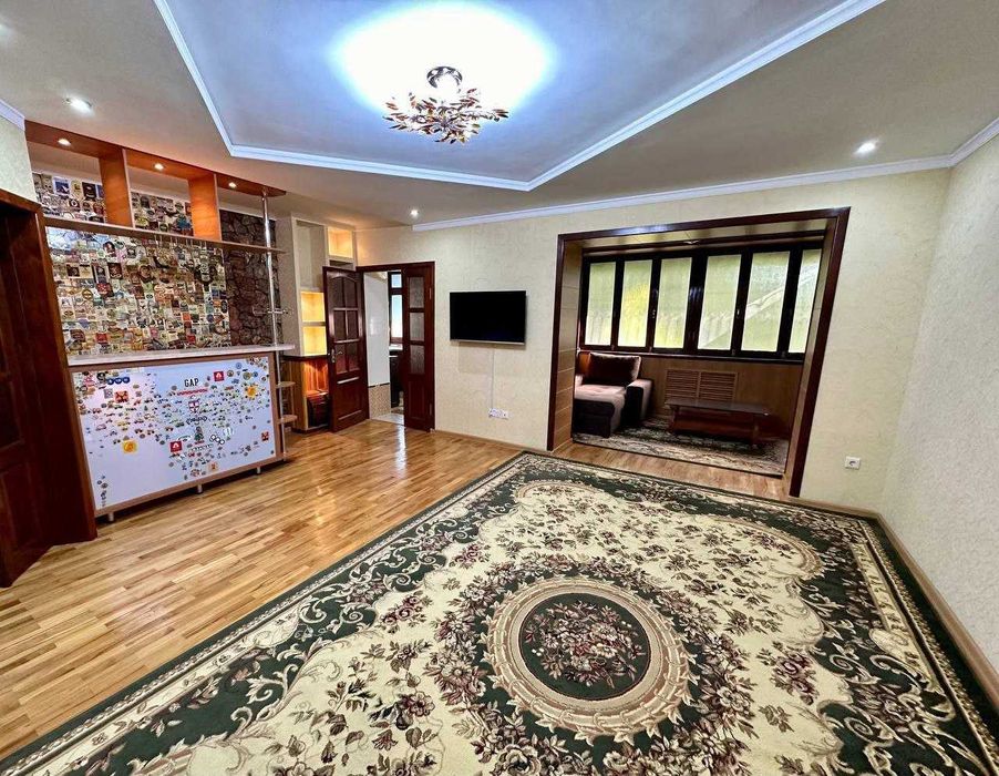 Ц-1 Самый Центр, 3-х Комнатная квартира  2-Этаж/4 100кв.м.