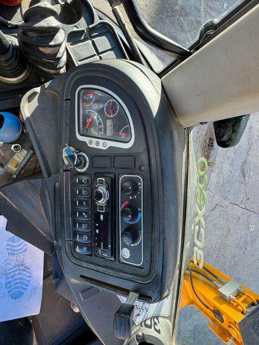 Vand buldoexcavator jcb 3cx