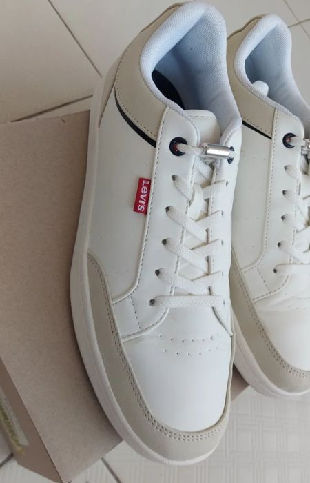 Adidasi barbati Levi's marime 40 si 41