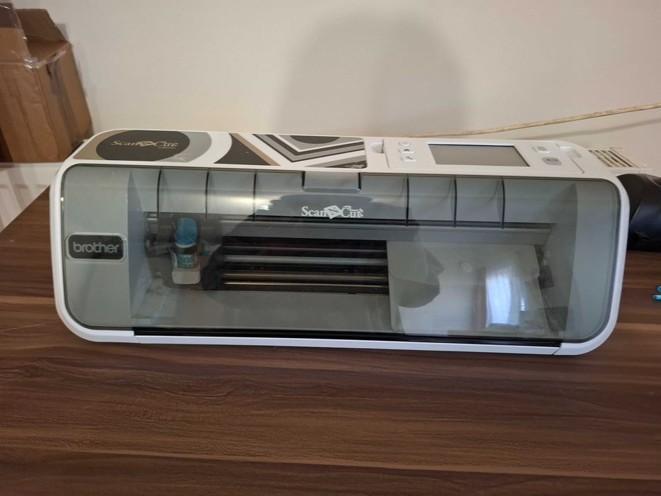 Plotter Brother ScanNCut CM260