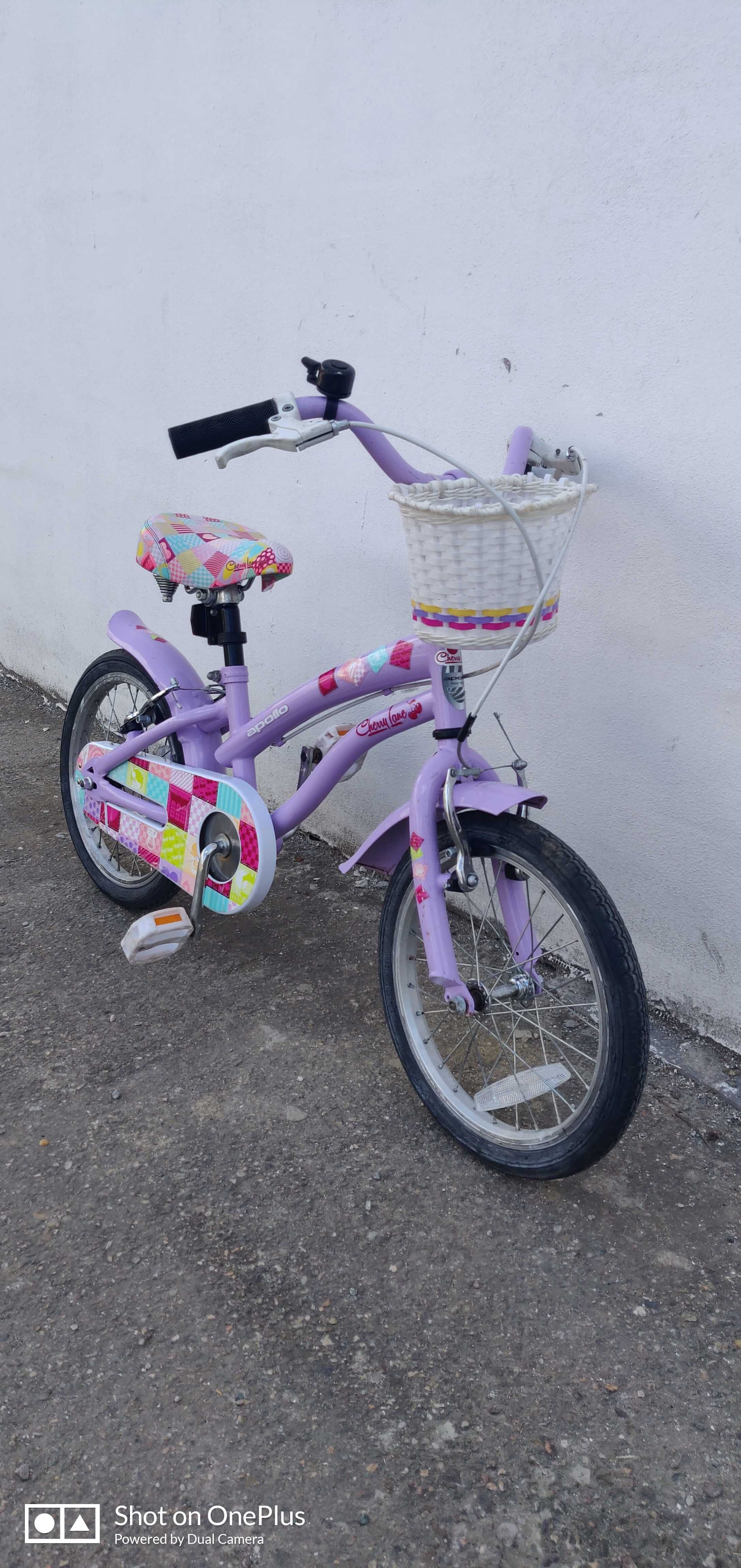 Bicicleta de fetite cu roti de 16 inch