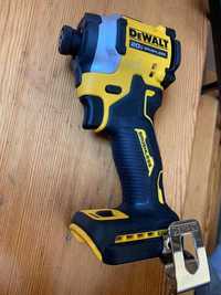 Девольт Dewalt DCF850