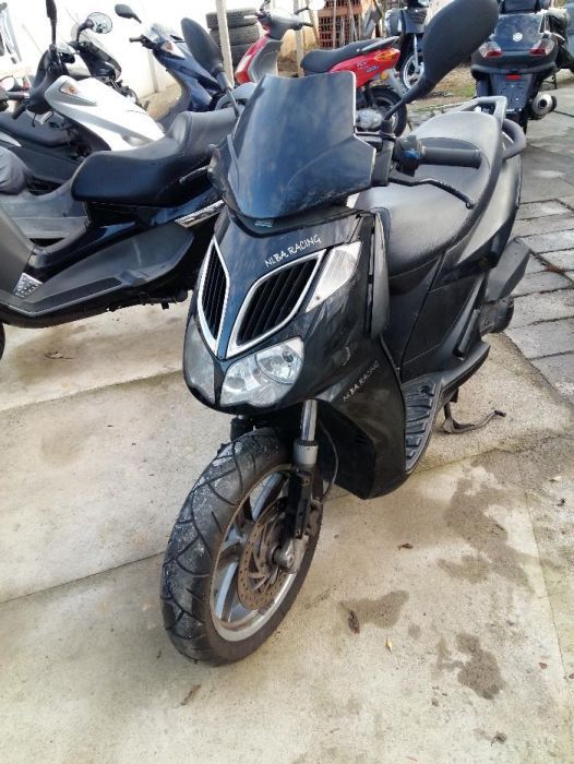 продавам aprilia sport sity 200 125 на части