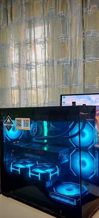 Яко Геймърско РС I5 14600K/32Gb/512GB SSD+1Tb SSD/RTX 3080 10G/Гаранци