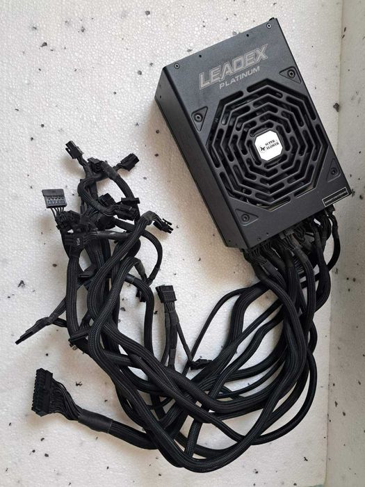 Захранване 1600W Super Flower Leadex Platinum