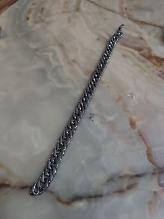 Мъжка масивна гривна от стомана