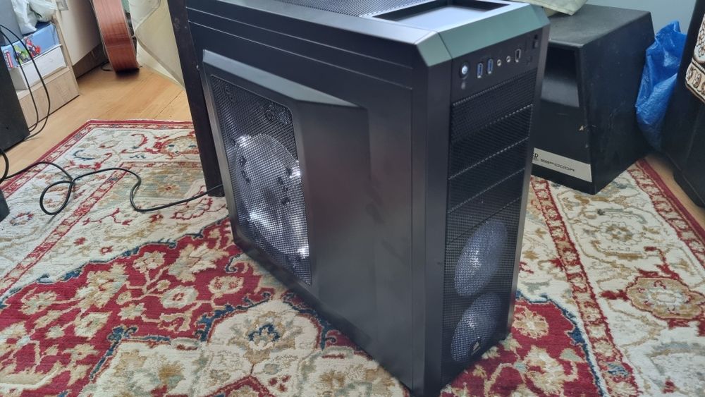 Pc/ calculator gaming i7 7700k, gtx 1080 si 32gb ram