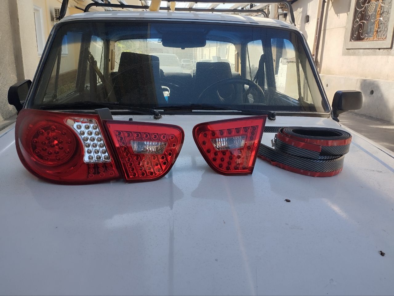 Lacetti  farasi sotiladi
