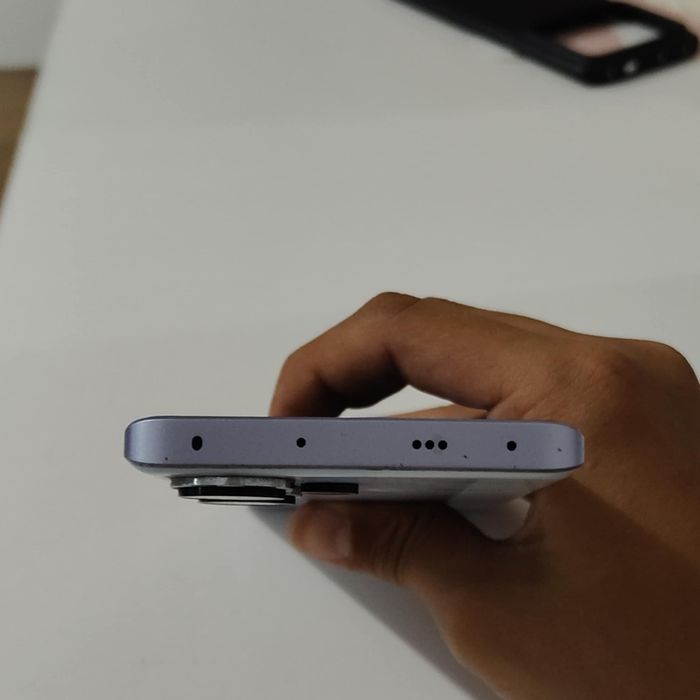 Продавам Redmi note 13 pro + 5G! 12+12GB RAM 512GB