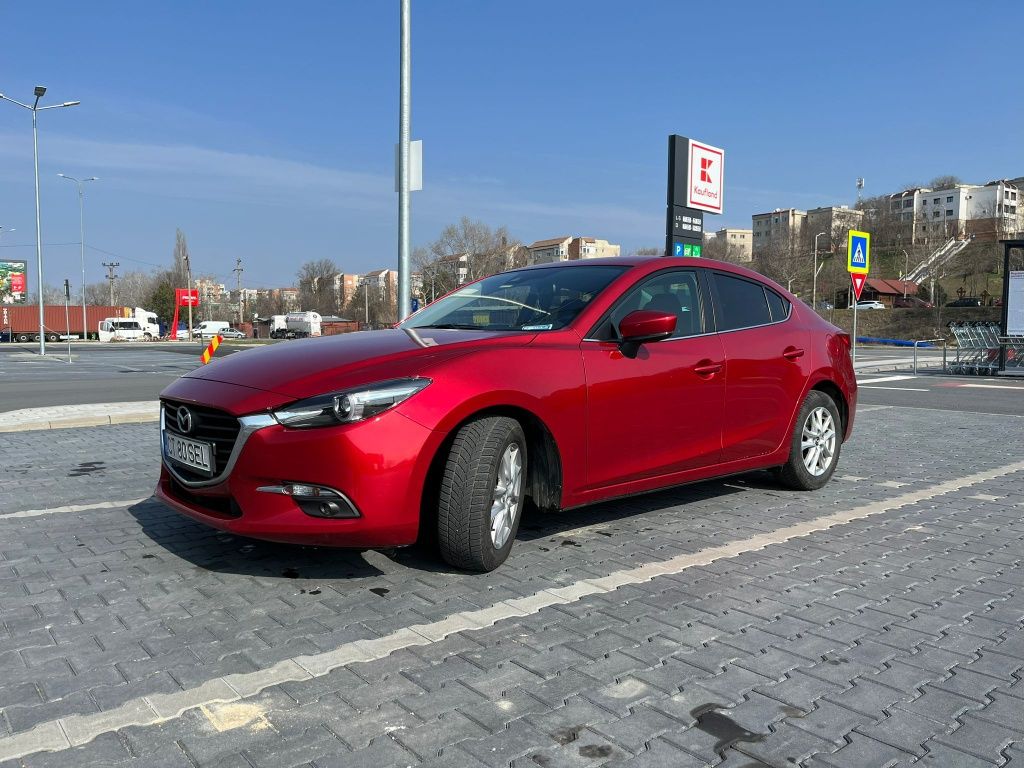 Vând Mazda 3 an 2018